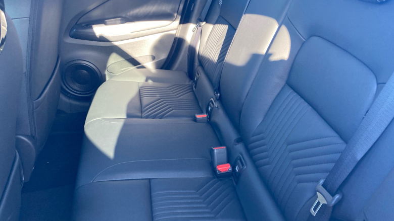 Nissan Juke 1.0 DiG-T Tekna 5dr DCT Petrol Hatchback